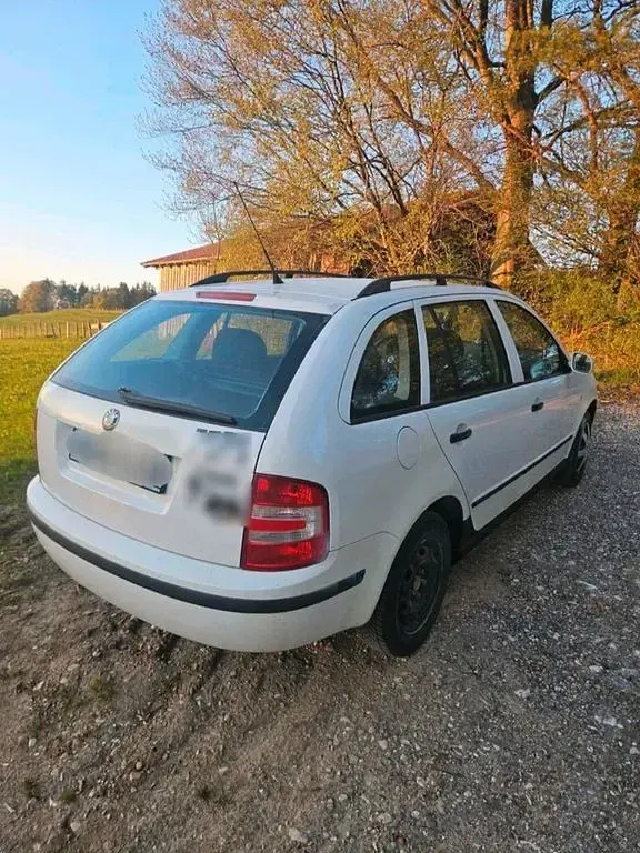 Gebraucht Skoda Fabia 75 PS (55 kW) 2005 Weiß Limousine
