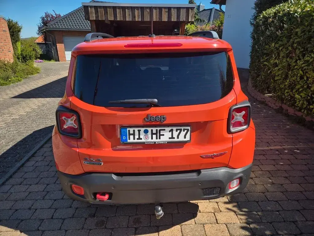 Gebraucht Jeep Renegade Trailhawk 170 PS (125 kW) 2015 Orange SUV