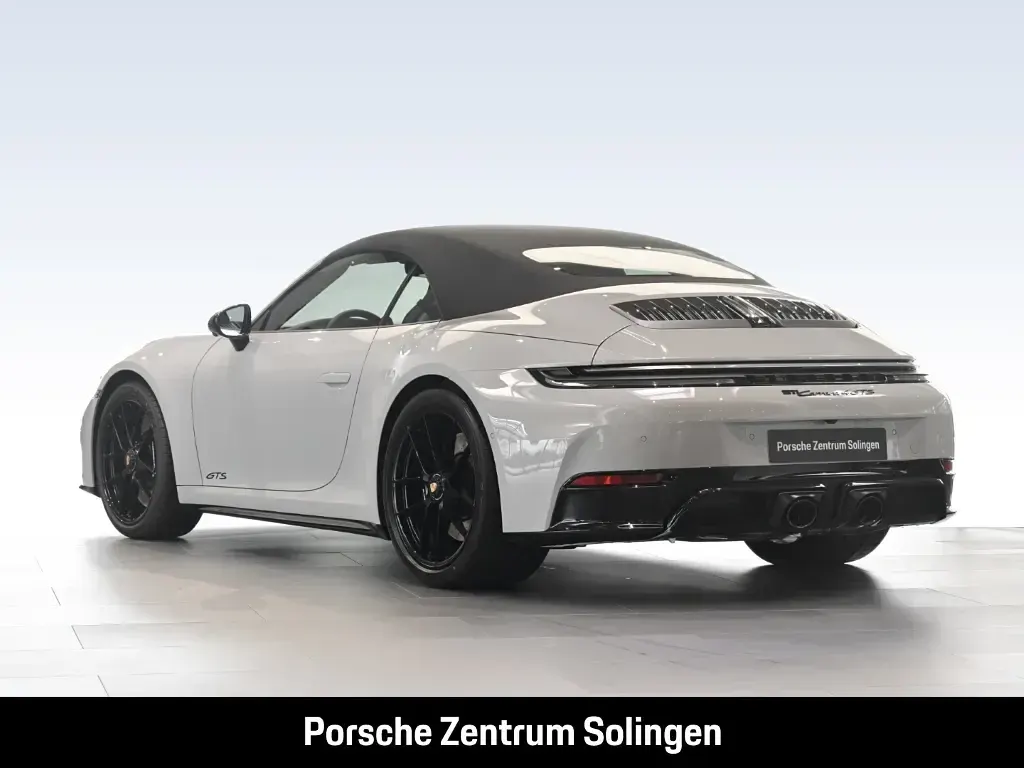 Neu Porsche 911 Carrera 4 GTS 541 PS (397 kW) 2026 Grau Cabrio