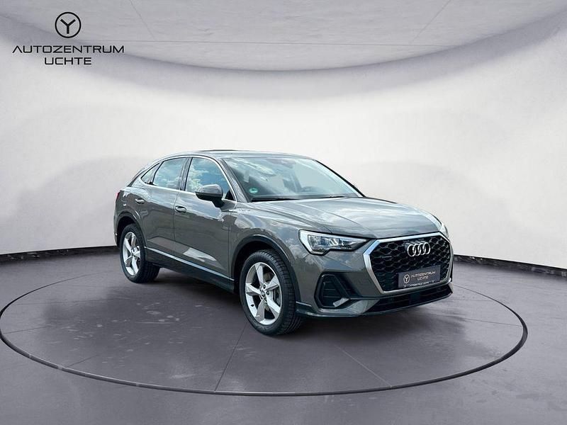 Grau Gebraucht 2020 Audi Q3 Sportback Sport SUV | 34.999 € (Fairer Preis) - Bild 1/4