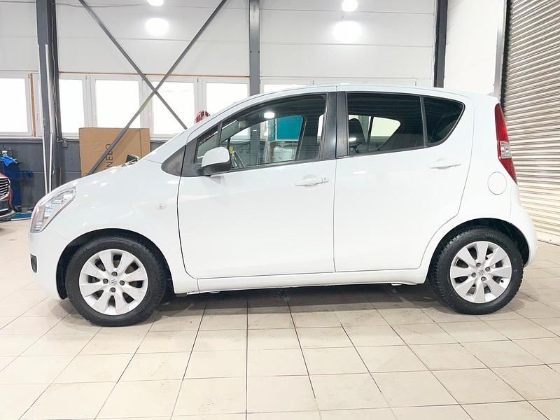 Gebraucht Suzuki Splash 85 PS (62 kW) 2009 Weiß Kleinwagen