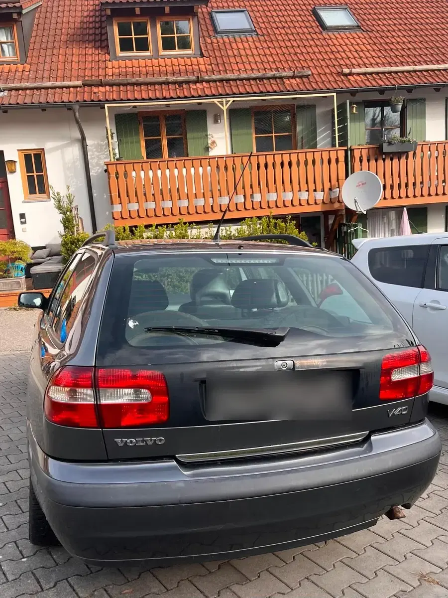 Gebraucht Volvo V40 100 PS (73 kW) 2001 Kombi