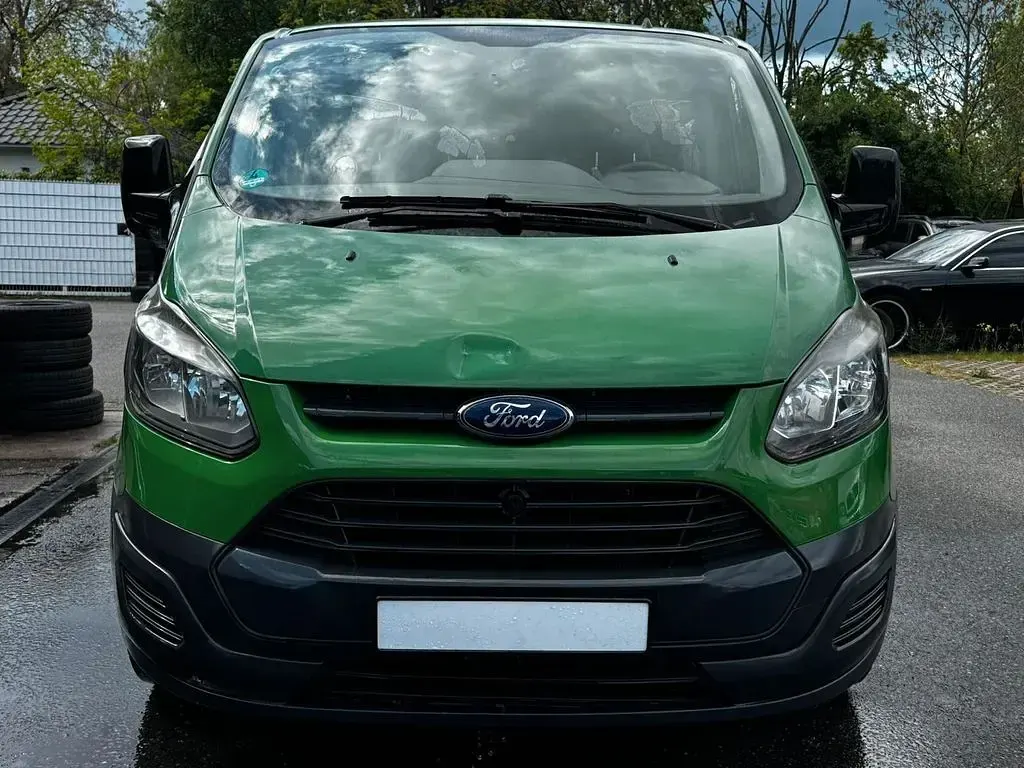 Gebraucht Ford Transit Custom 125 PS (91 kW) 2015 Grün Van