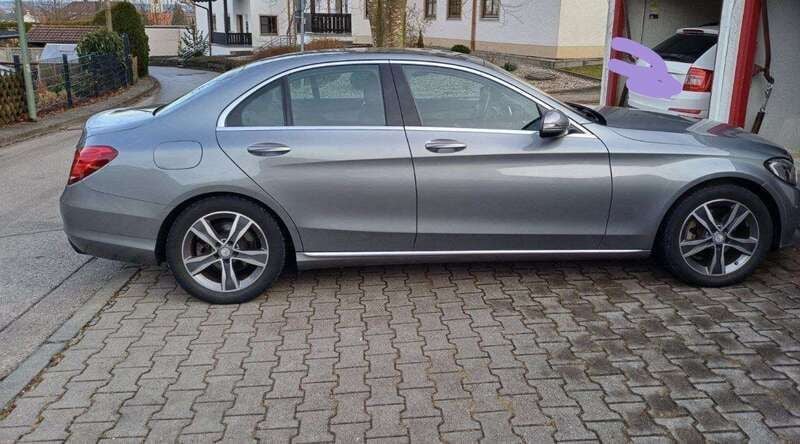 Silber Gebraucht 2016 Mercedes C200 Avantgarde Limousine | 16.000 € (Fairer Preis) - Bild 1/4