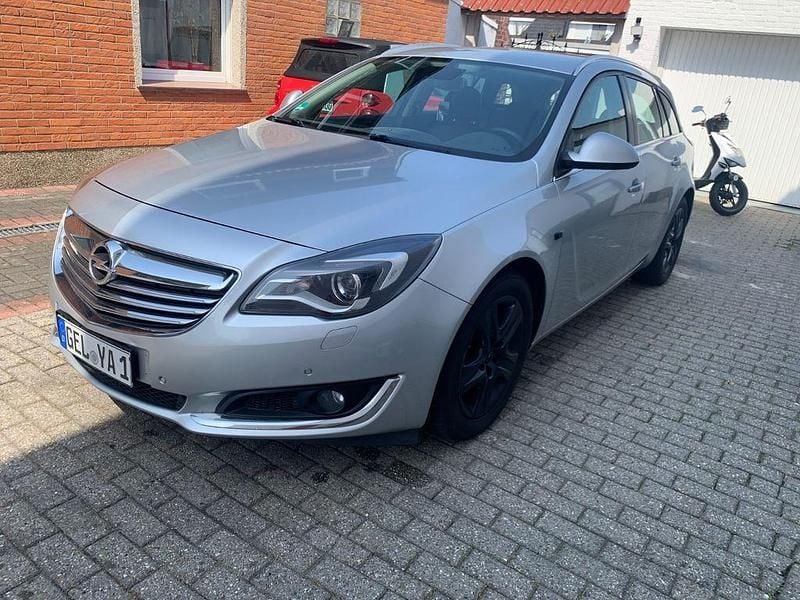 Silber Gebraucht 2014 Opel Insignia Business Kombi | 5.200 € (Guter Preis) - Bild 1/4