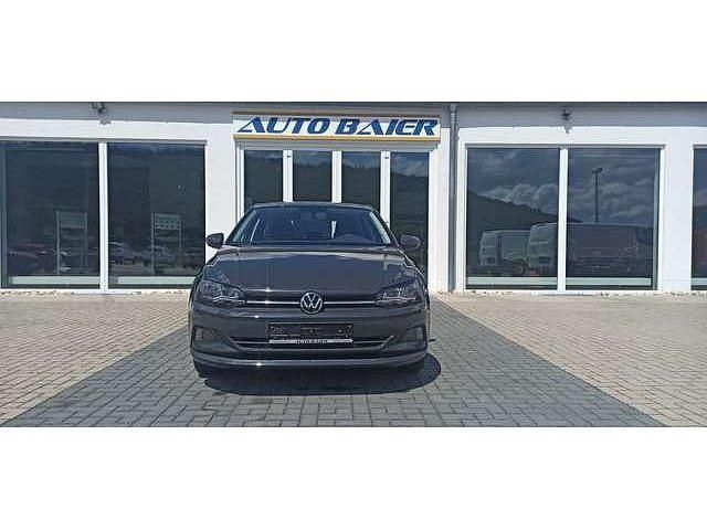 Gebraucht VW Polo Comfortline 95 PS (69 kW) 2021 Uranograu Limousine