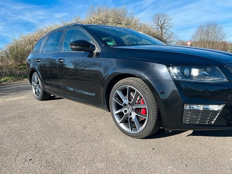 Gebraucht Skoda Octavia RS 184 PS (135 kW) 2017 Schwarz Kombi