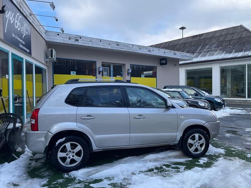 Gebraucht Hyundai Tucson 141 PS (103 kW) 2006 Silber SUV