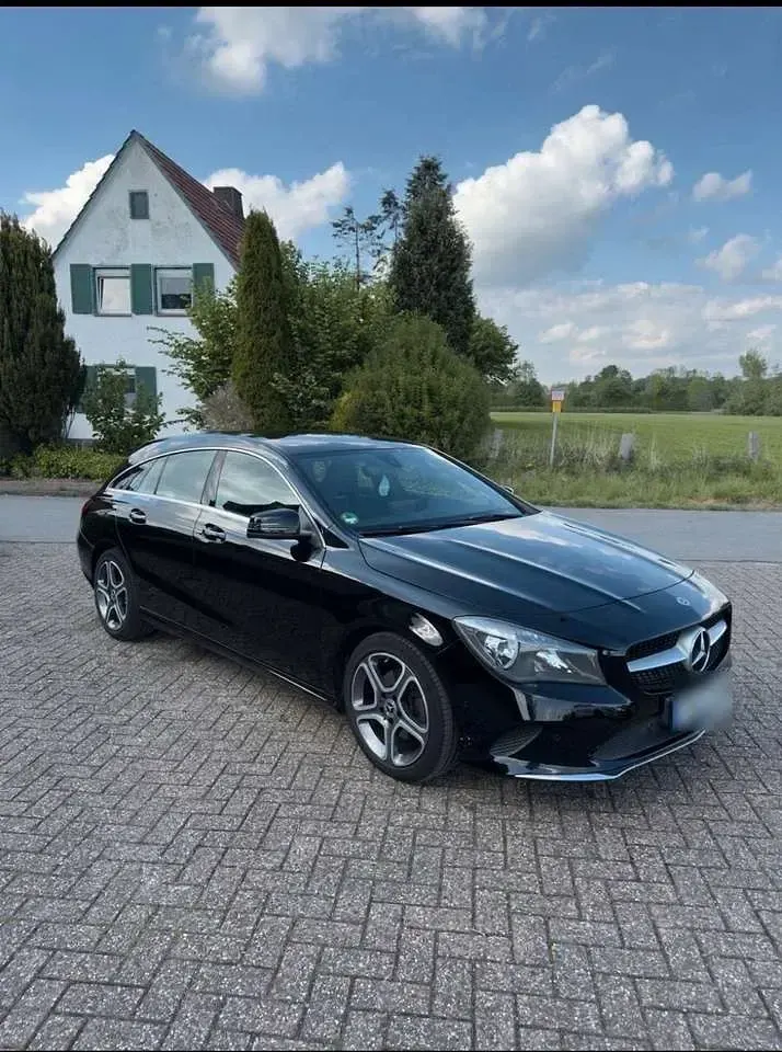 Gebraucht Mercedes 200 136 PS (100 kW) 2018 Schwarz Kombi