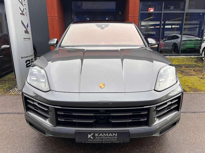 Gebraucht Porsche Cayenne Coupe 519 PS (381 kW) 2024 Grau Coupé