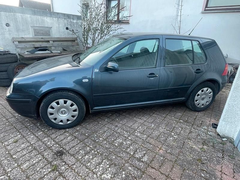 Gebraucht VW Golf III 75 PS (55 kW) 1999 Grün Limousine