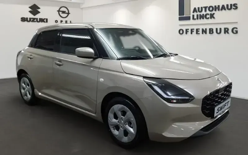 Neu Suzuki Swift Comfort 82 PS (60 kW) 2026 Farbe: beige Kleinwagen
