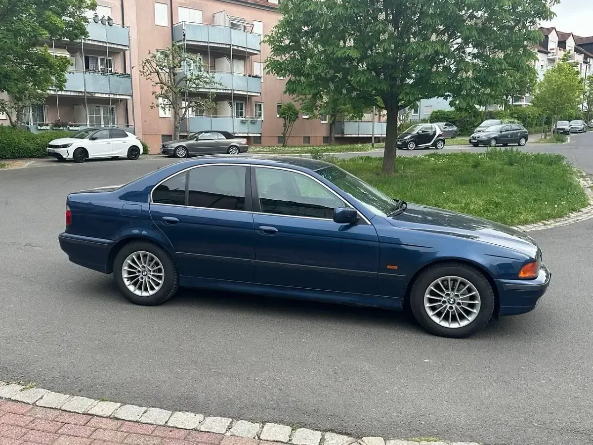 Gebraucht BMW 530 184 PS (135 kW) 2000 Blau Limousine