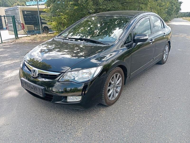 Schwarz Gebraucht 2007 Honda Civic Hybrid Limousine | 3.999 € (Fairer Preis) - Bild 1/4