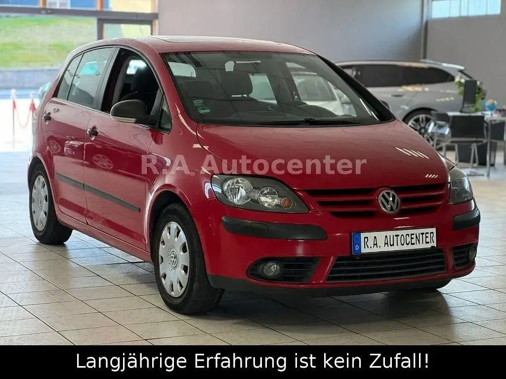 Gebraucht VW Golf VI 105 PS (77 kW) 2008 Rot Kleinwagen