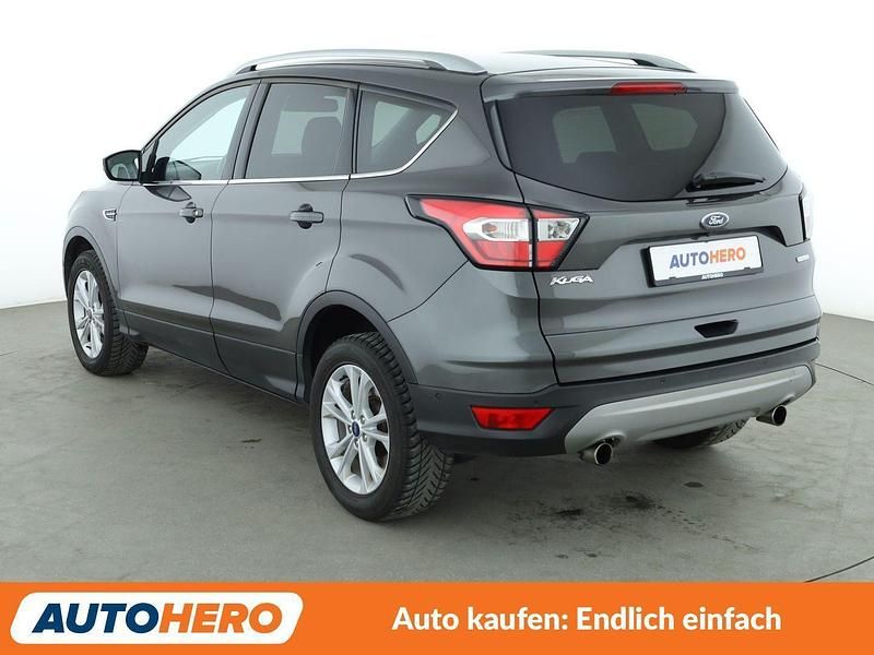 Gebraucht Ford Kuga Titanium 150 PS (110 kW) 2017 Grau SUV