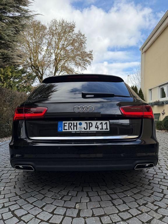 Gebraucht Audi A6 Ambiente 190 PS (139 kW) 2017 Schwarz Kombi
