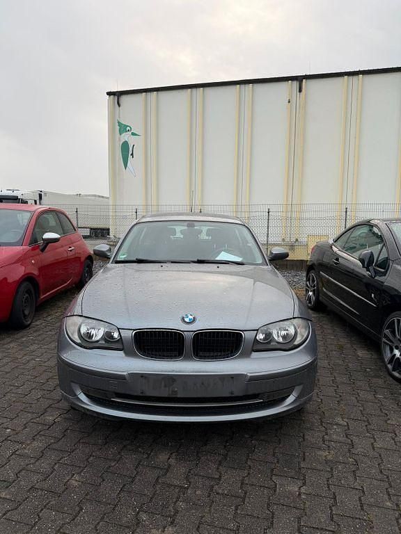 Gebraucht BMW 116 Advantage 122 PS (89 kW) 2009 Grau Kleinwagen