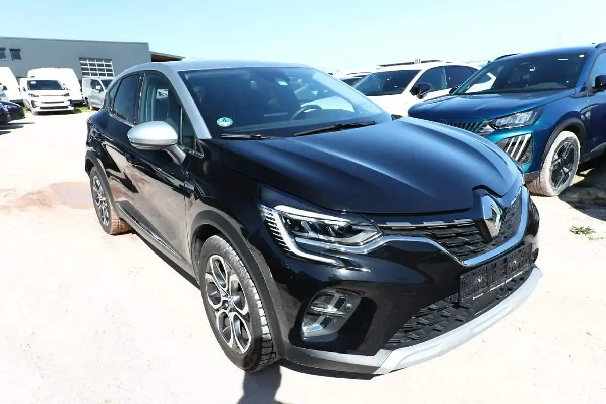 Gebraucht Renault Captur Techno 140 PS (102 kW) 2023 Black pearl metallic / hochland SUV