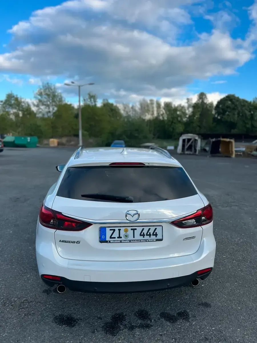 Gebraucht Mazda 6 150 PS (110 kW) 2015 Weiß Kombi