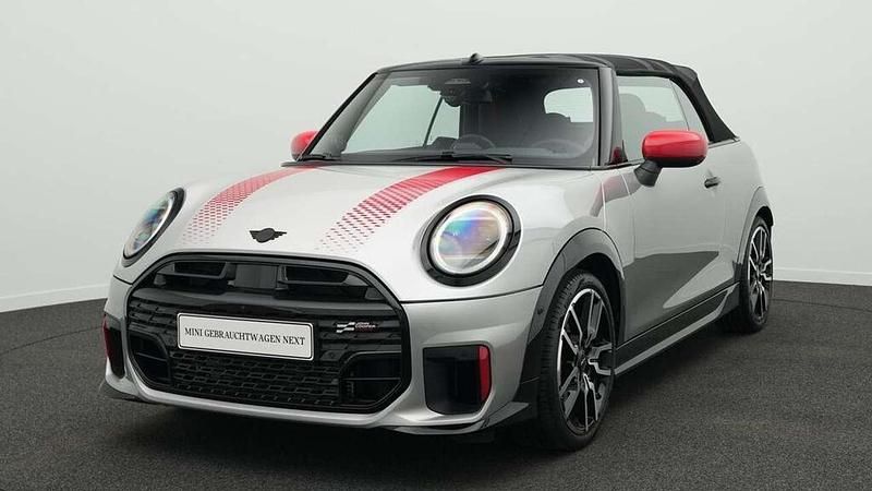 Grau Gebraucht 2025 Mini John Cooper Works Cabriolet Cabrio | 42.082 € (Etwas zu teuer) - Bild 1/4