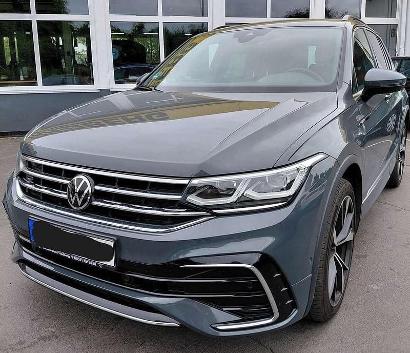 Delfingrau metallic Gebraucht 2023 VW Tiguan R-line SUV | 35.900 € (Guter Preis) - Bild 1/4