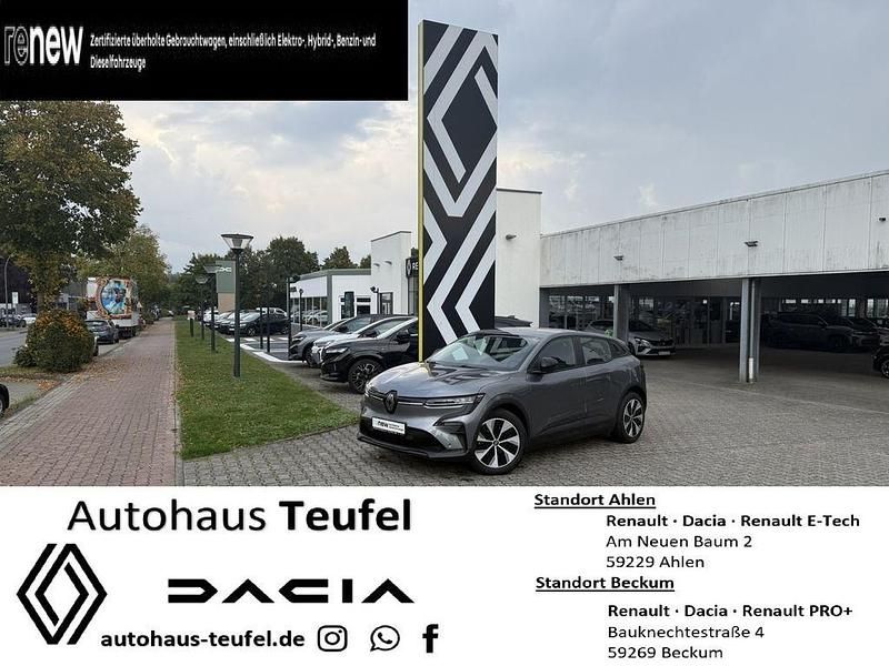 Grau Gebraucht 2022 Renault Mégane Evolution Limousine | 26.990 € (Etwas zu teuer) - Bild 1/4