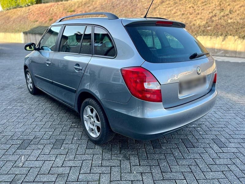 Gebraucht Skoda Fabia 86 PS (63 kW) 2013 Silber Kombi