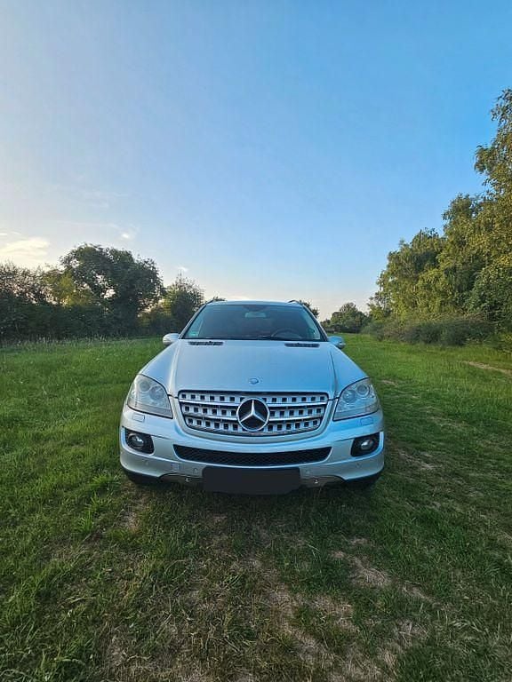 Silber Gebraucht 2006 Mercedes ML420 SUV | 7.000 € (Teuer) - Bild 1/4