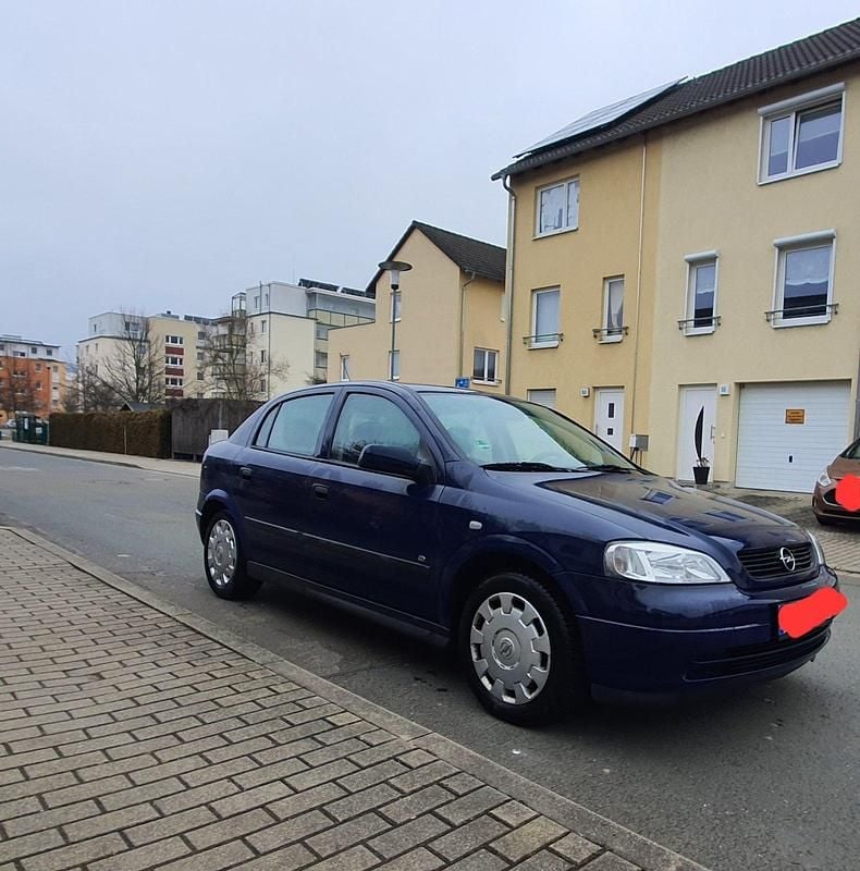 Gebraucht Opel Astra 90 PS (66 kW) 2008 Blau Limousine