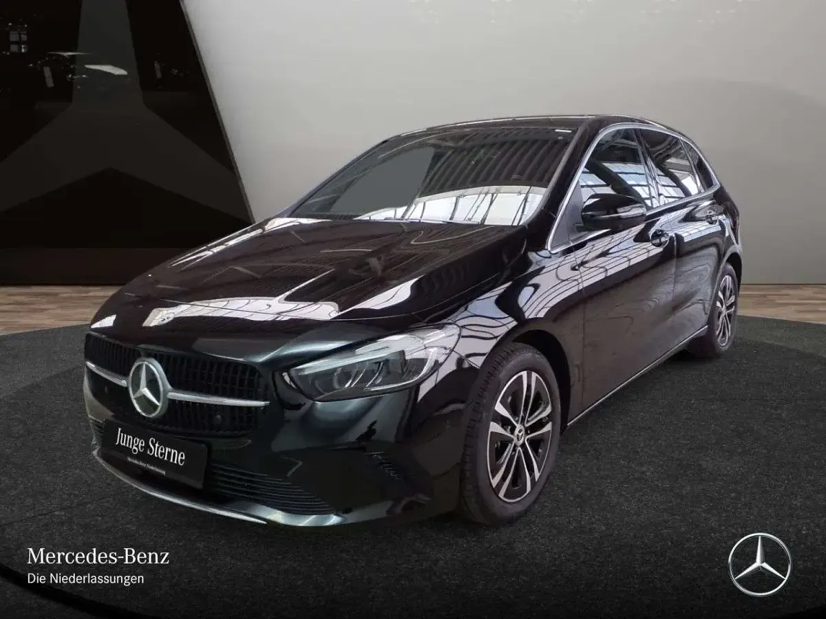 Gebraucht Mercedes B250e Progressive 163 PS (119 kW) 2025 Nachtschwarz Kleinwagen
