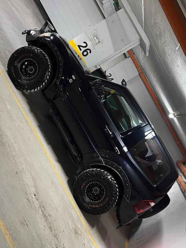 Second-hand Mitsubishi Pajero 2006 SUV