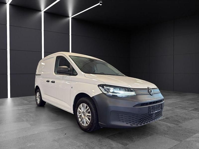 Gebraucht VW Caddy 102 PS (75 kW) 2022 Candyweiß Van / Kleinbus