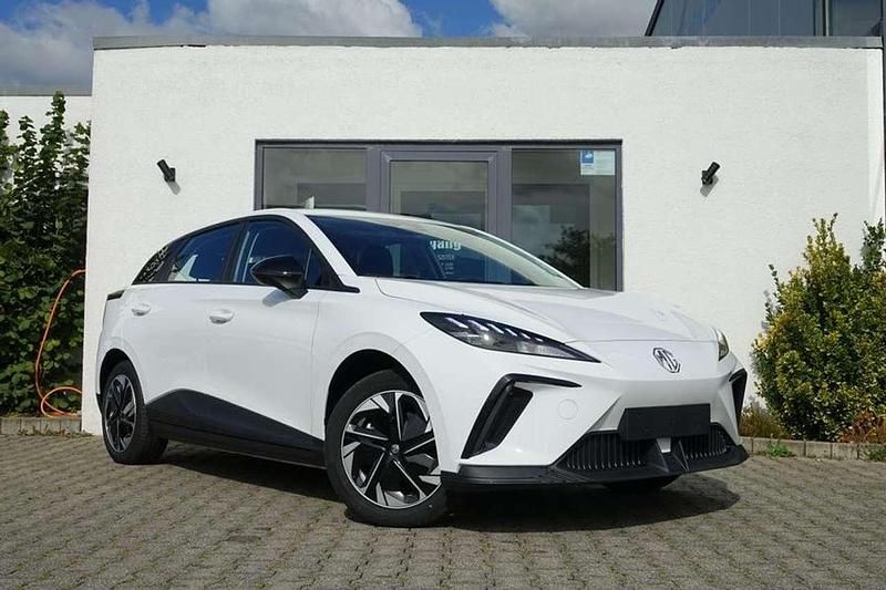Dover white Neu 2025 MG MG4 EV Kleinwagen | 20.970 € - Bild 1/4