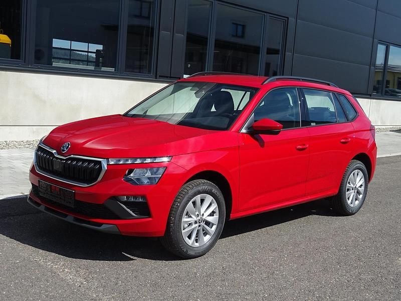 Velvetrot metallic Neu 2025 Skoda Kamiq Selection SUV | 22.990 € (Guter Preis) - Bild 1/4