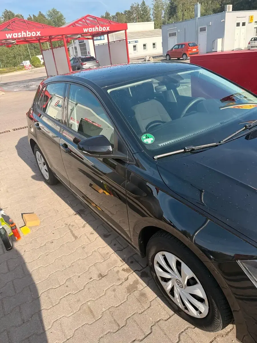 Gebraucht VW Polo Comfortline 102 PS (75 kW) 2019 Schwarz Kleinwagen