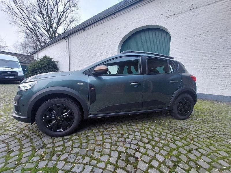 Gebraucht Dacia Sandero Extreme 101 PS (74 kW) 2023 Grün SUV