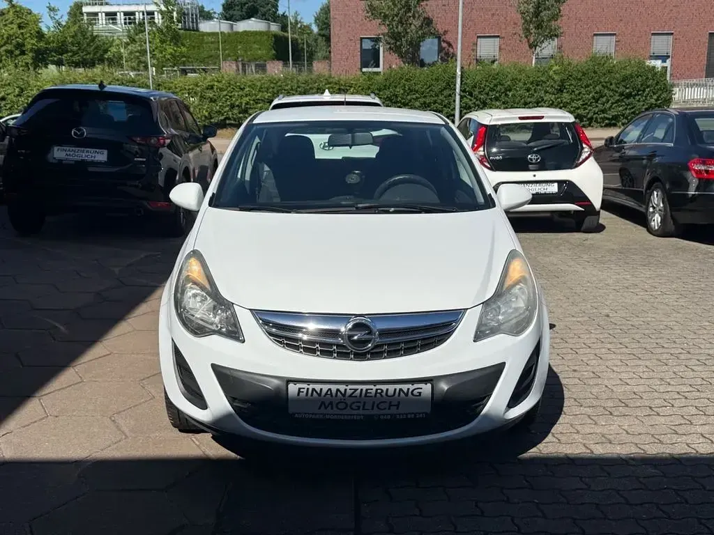Gebraucht Opel Corsa Selection 69 PS (50 kW) 2014 Weiß Kleinwagen