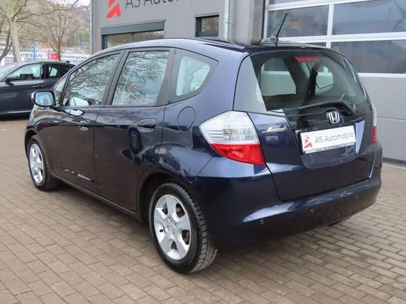 Gebraucht Honda Jazz Elegance 99 PS (72 kW) 2009 Premium deep violet Kleinwagen