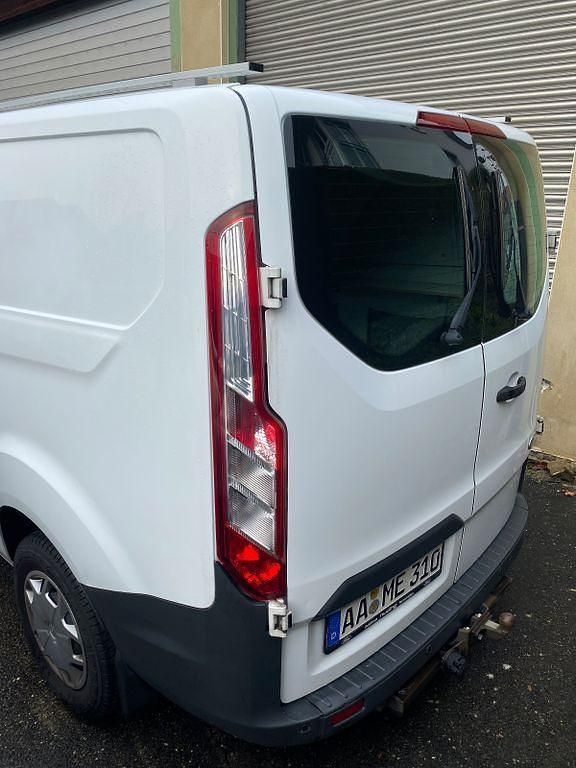 Gebraucht Ford Transit Custom 131 PS (96 kW) 2017 Weiß Van / Kleinbus