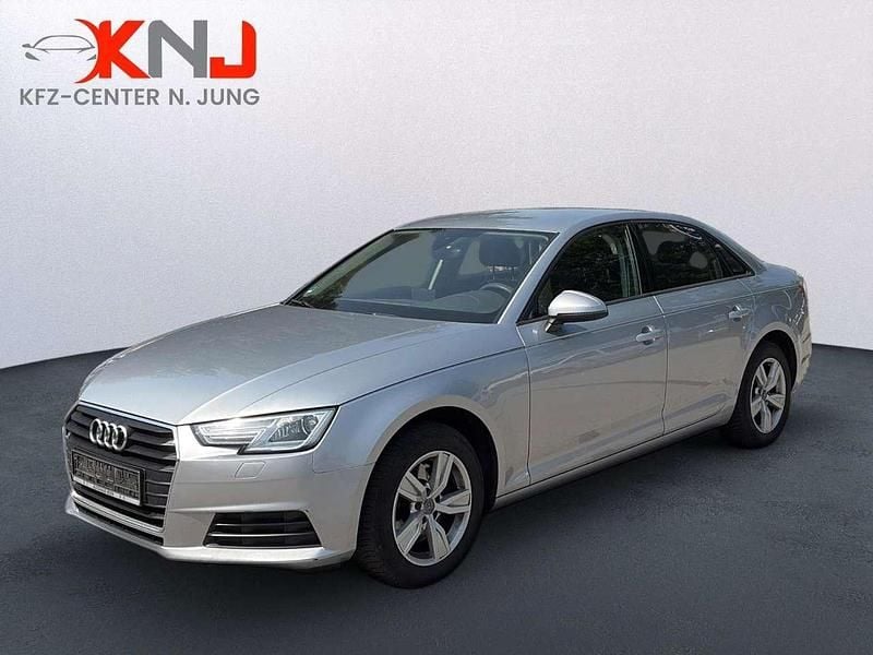 Silber Gebraucht 2017 Audi A4 Limousine | 12.500 € (Guter Preis) - Bild 1/4