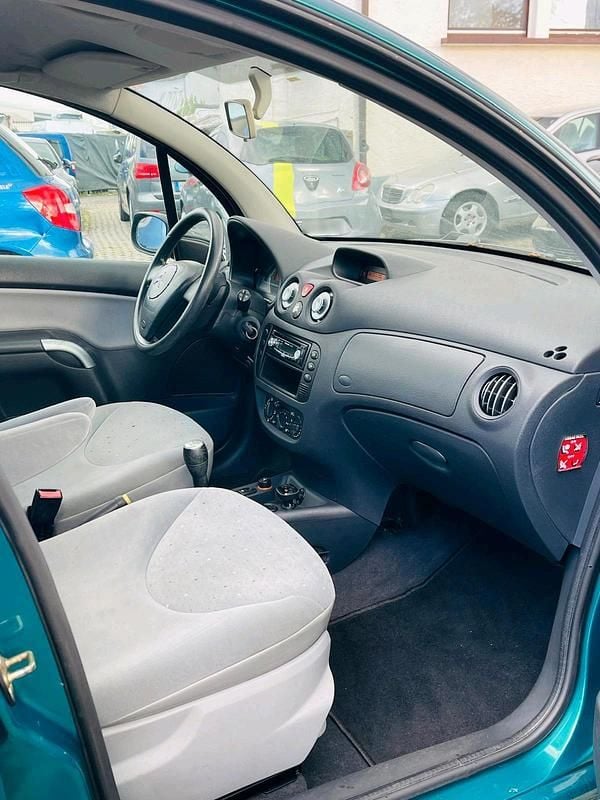 Second-hand Citroën C3 75 CP (55 kW) 2003 Verde Berlinǎ