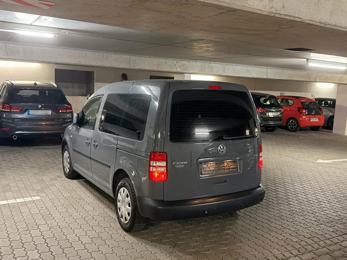 Gebraucht VW Caddy 105 PS (77 kW) 2012 Grau Van / Kleinbus