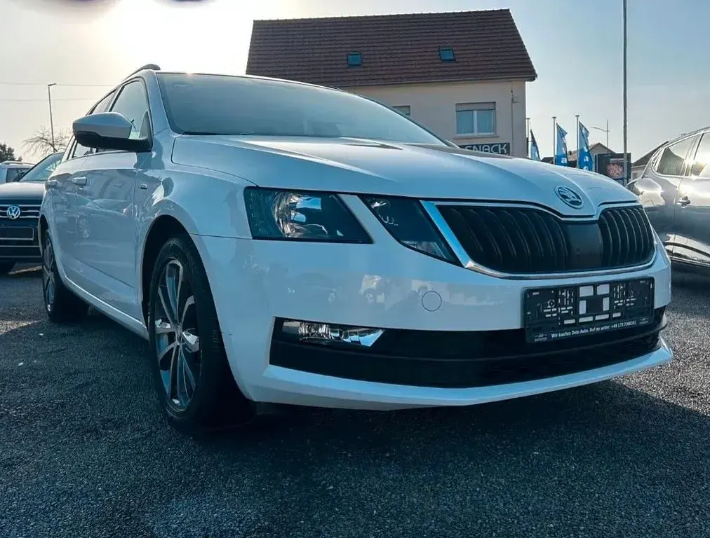 Gebraucht Skoda Octavia RS 184 PS (135 kW) 2018 Weiß Kombi