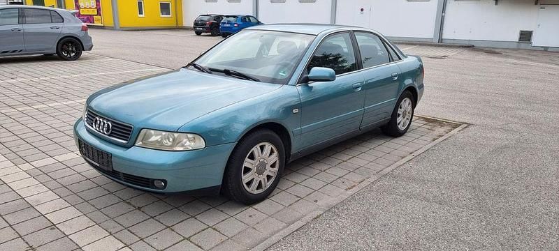 Gebraucht Audi A4 125 PS (91 kW) 2000 Blau Limousine