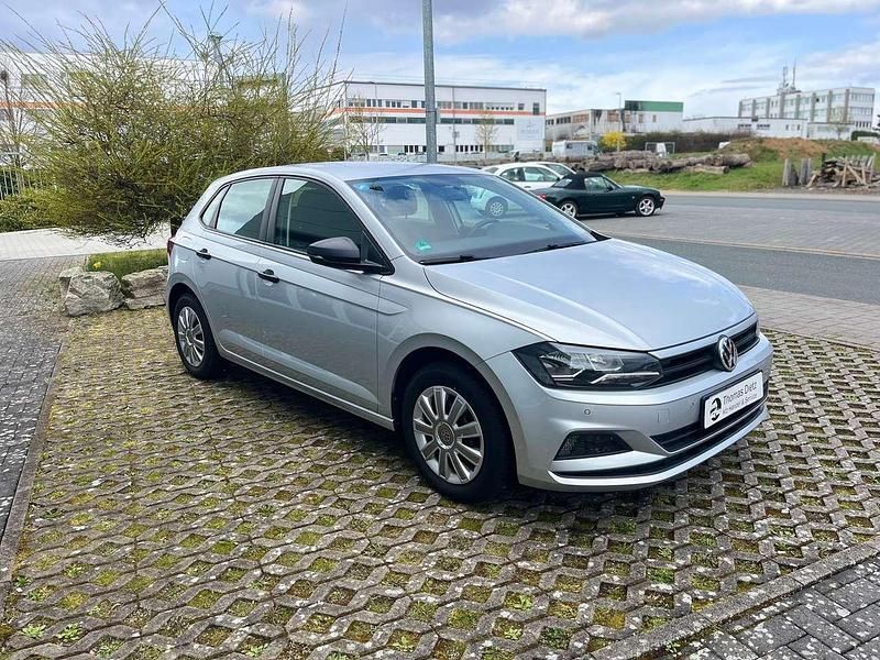 Usado VW Polo S 65 HP (47 kW) 2018 Prateado Citadino