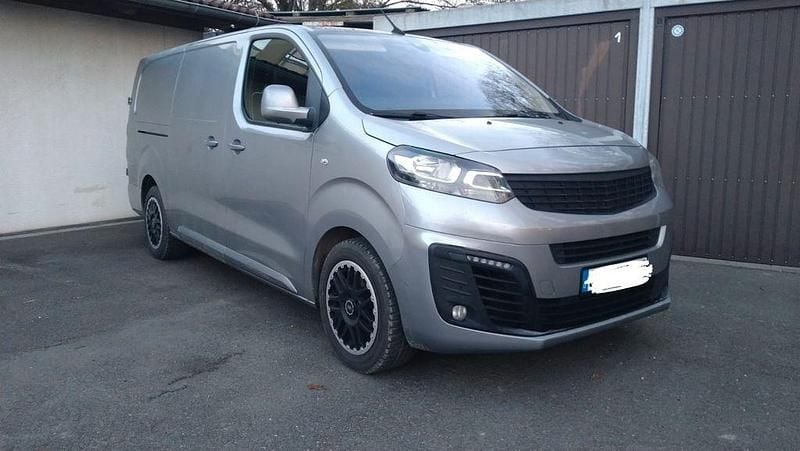 Grau Gebraucht 2020 Opel Vivaro Van / Kleinbus | 14.700 € (Superpreis) - Bild 1/4