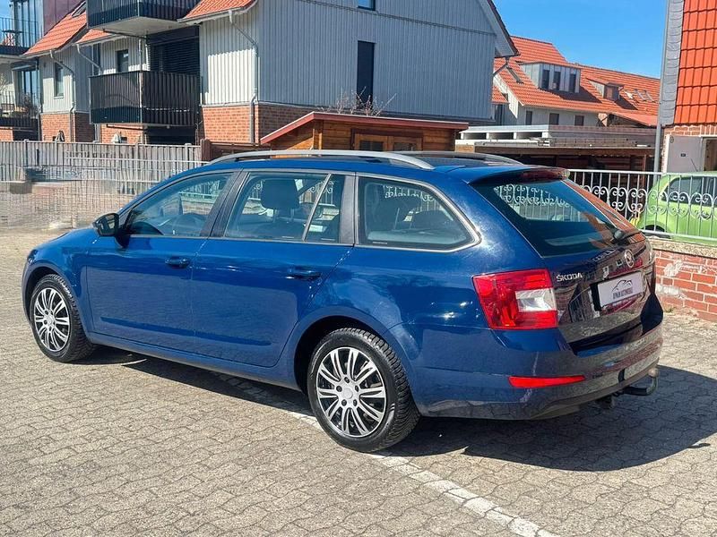 Second-hand Skoda Octavia Ambition 105 CP (77 kW) 2013 Albastru Break