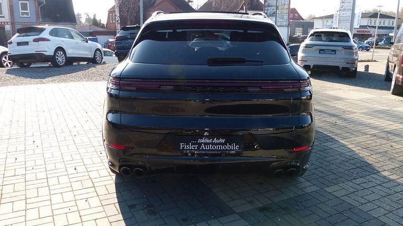 Gebraucht Porsche Cayenne 354 PS (260 kW) 2024 Grün SUV