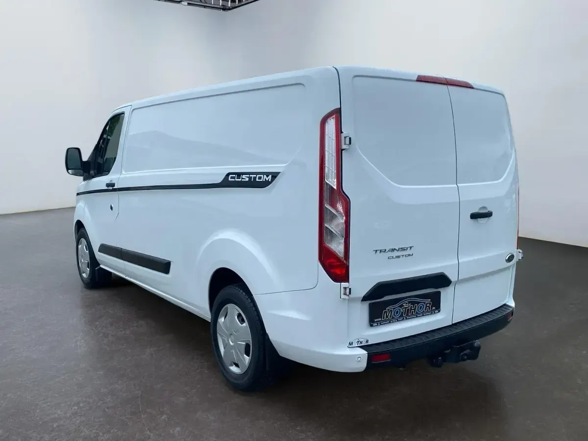 Gebraucht Ford Transit Custom Trend 131 PS (96 kW) 2019 Frostweiß Limousine